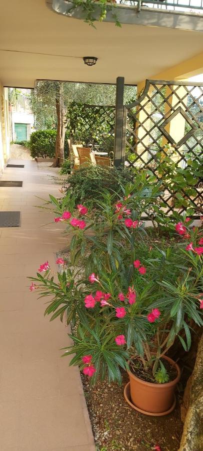 Hotel Casa Popi Малчезине Екстериор снимка