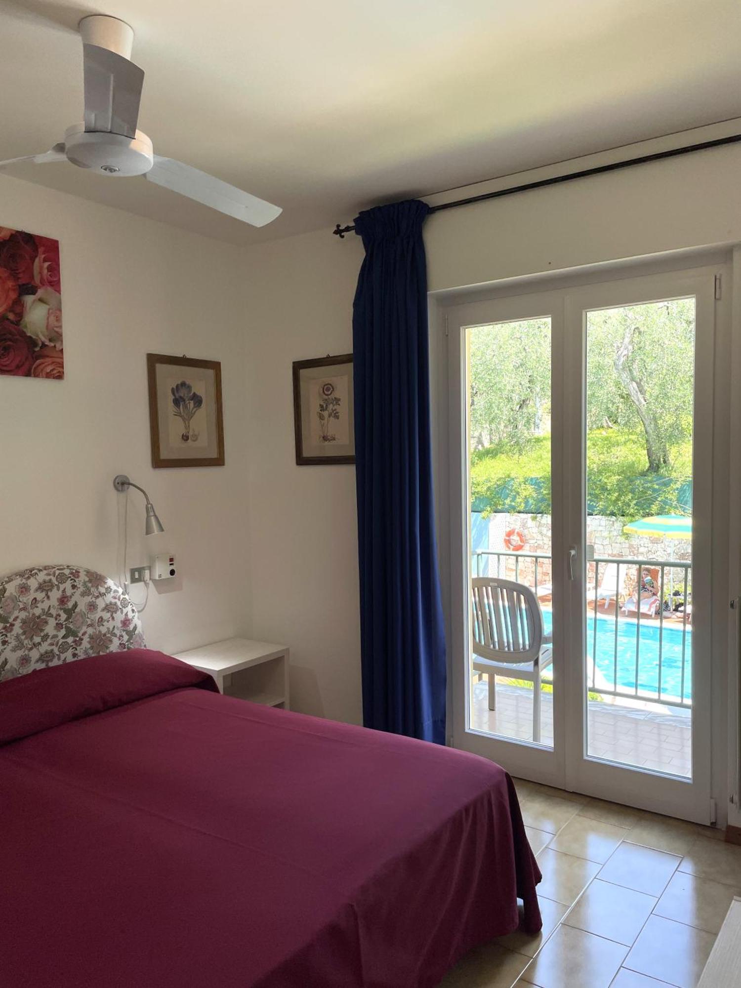 Hotel Casa Popi Малчезине Екстериор снимка