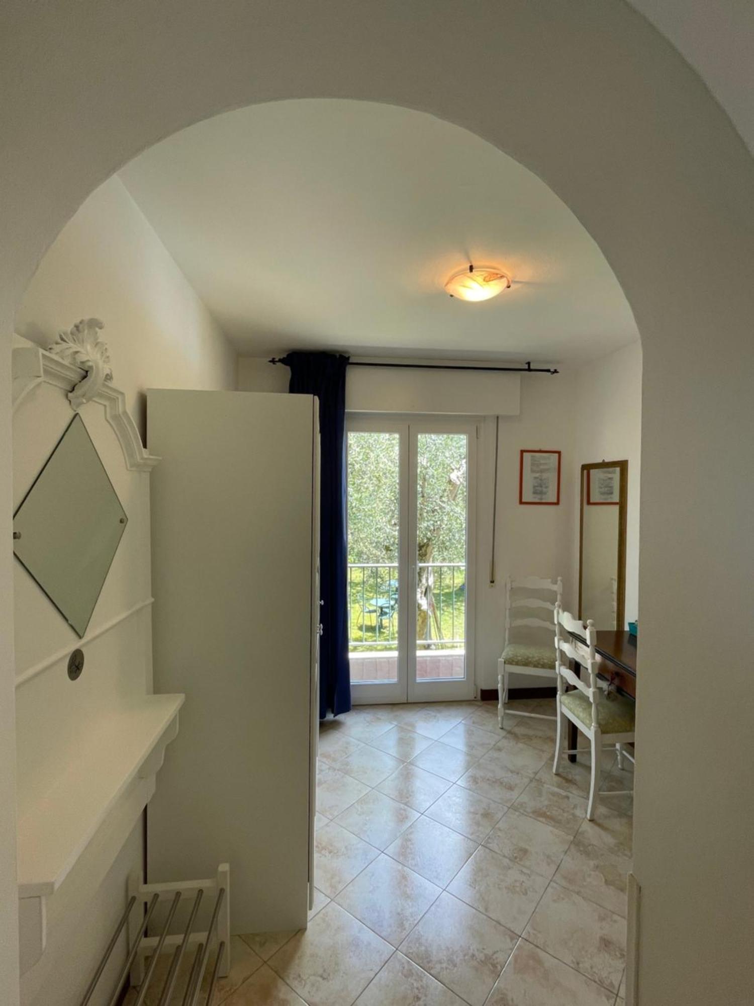 Hotel Casa Popi Малчезине Екстериор снимка