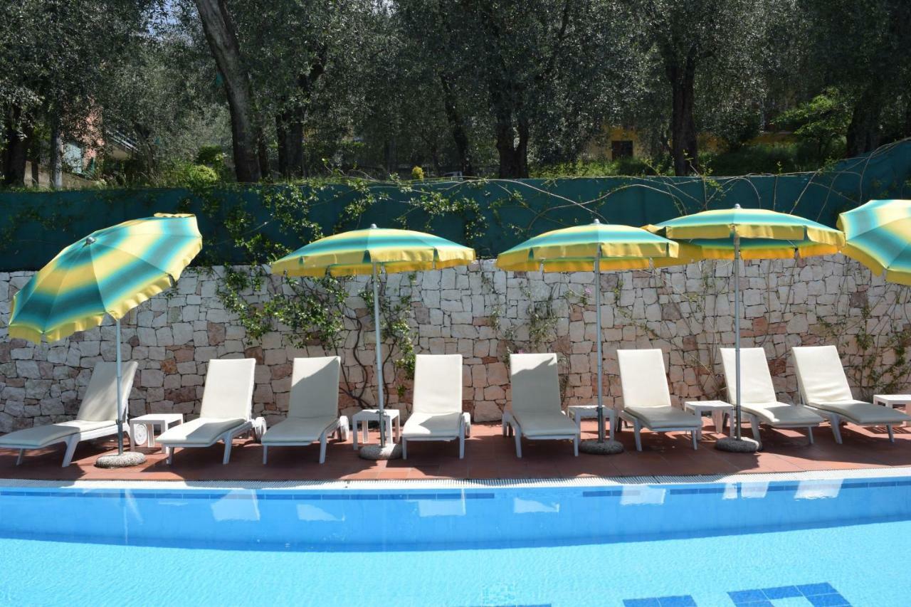 Hotel Casa Popi Малчезине Екстериор снимка